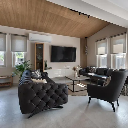 别墅 Luna D'oro By 