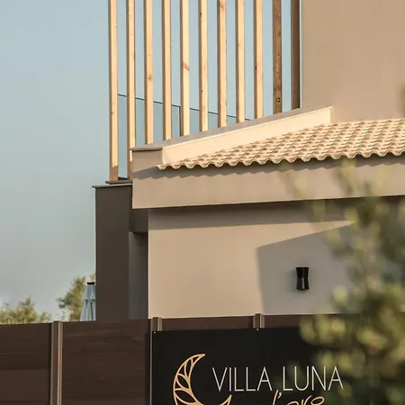 Luna D'oro By 
